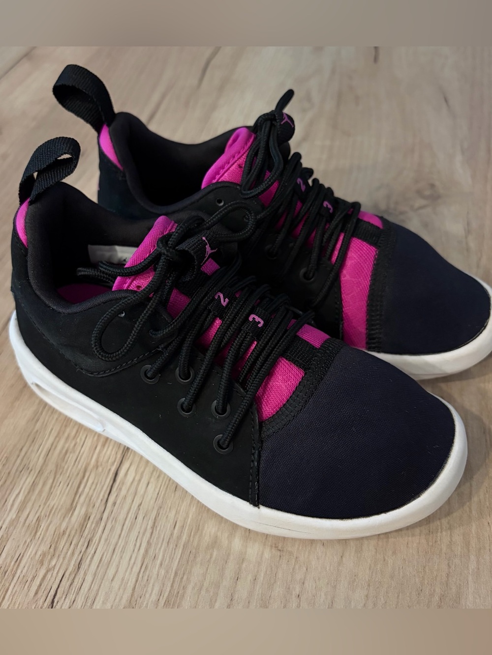 NIJE AIR JORDAN FORMULA 23 GIRLS BLACK HYPER PINK SNEAKERS SIZE 11